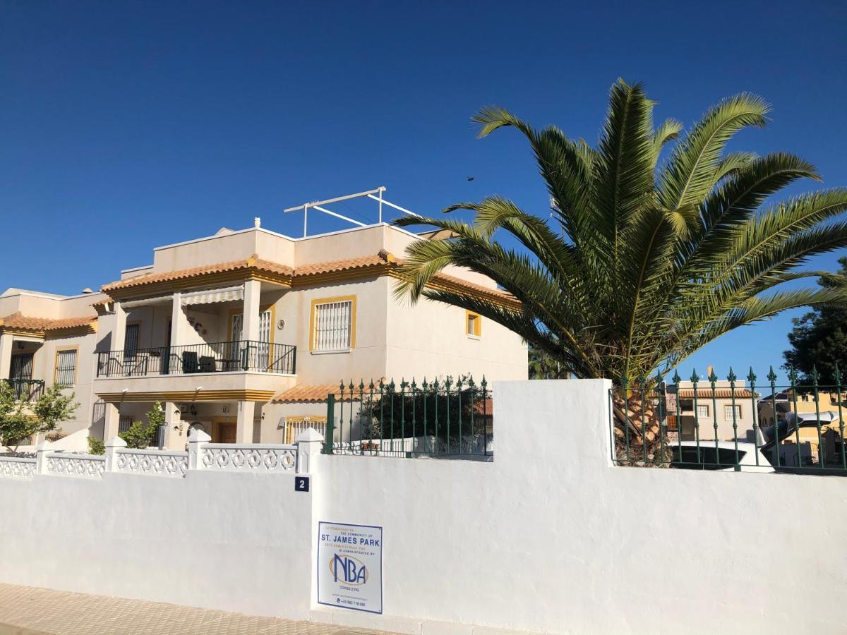 Saint James Park Upstairs Dehesa de Campoamor  Bagian luar foto